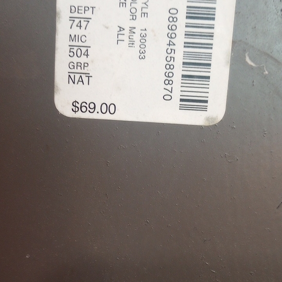 Nativity Scene Figurine with Multicolor Design - Picture 7 of 9